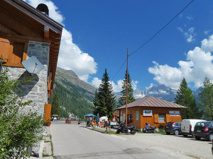 D-3459-bar-alla-diga-val-daone-strada-per-malga-bissina